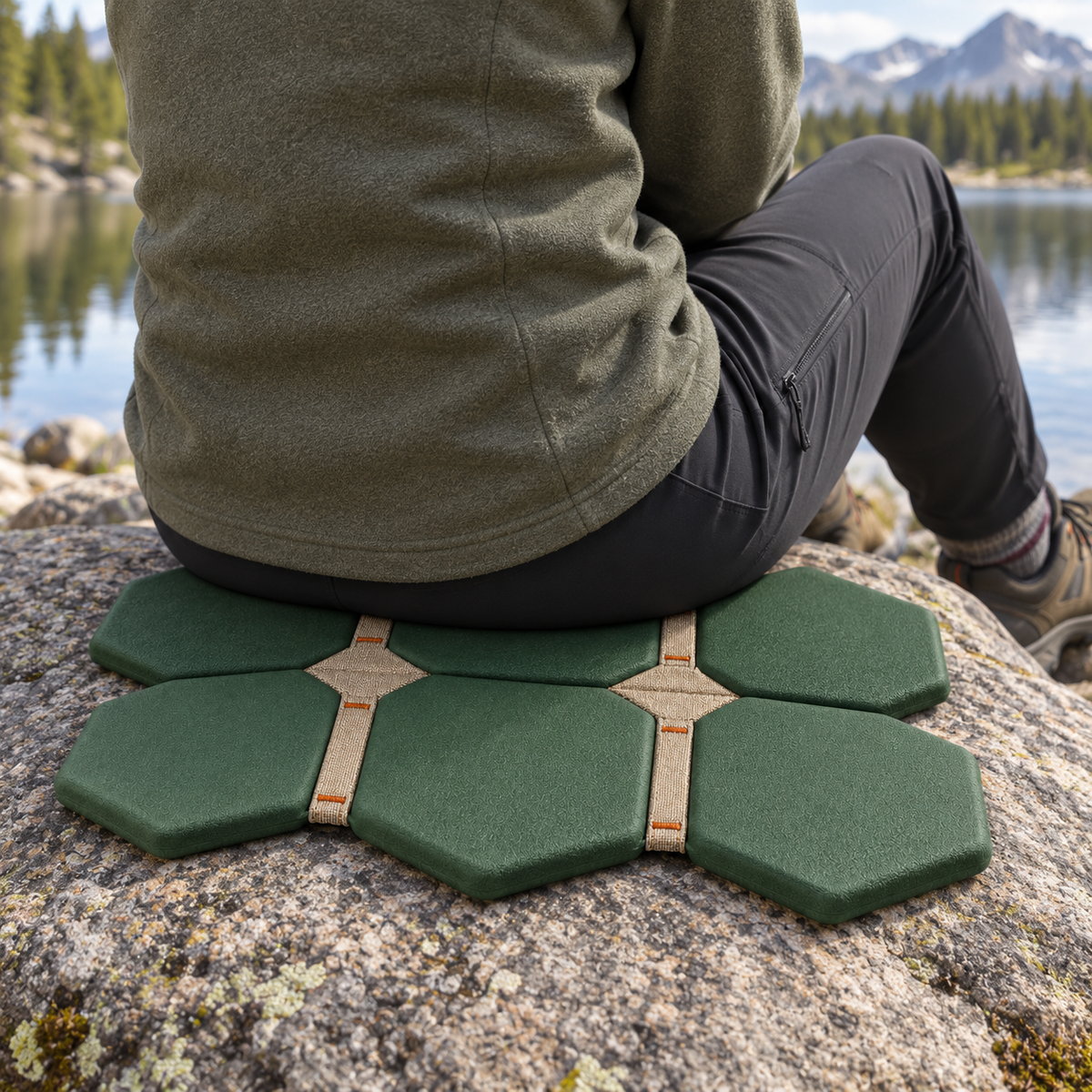 Folding Hex-Panel Sit Pad
