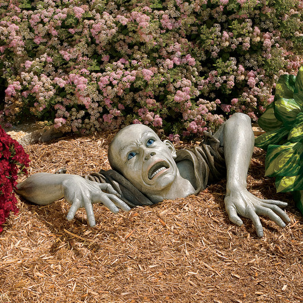 Weather Resistant Resin Freestanding Halloween Zombie Outdoor Decoration Figure